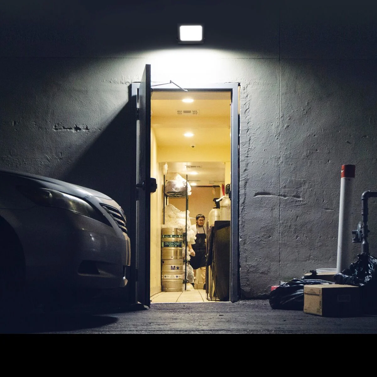 Lepro LED Wall Pack Light with Photocell (40W, 5600 Lumans, IP65 Waterproof) - Image 6