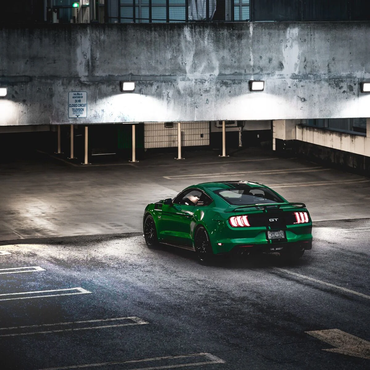 Lepro LED Wall Pack Light with Photocell (40W, 5600 Lumans, IP65 Waterproof) - Image 7